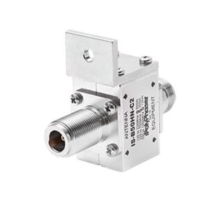 Protector RF Coaxial Para 125 a 1000 MHz Con Ceja Frontal Con Conectores N Hembra en Ambos Lados 50